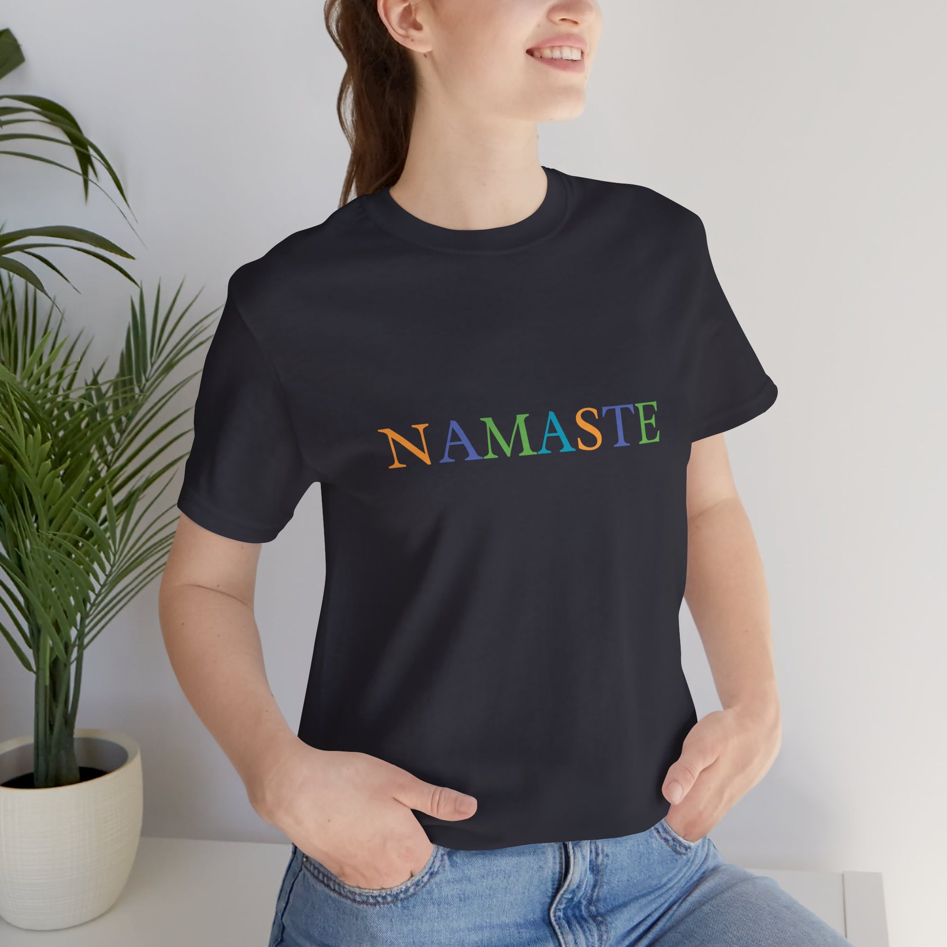 Tramunquiero NAMASTE Unisex T-Shirt mit Rundhalsausschnitt